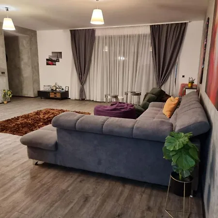 Anastasia Mountain - Poiana Apartment Brasov